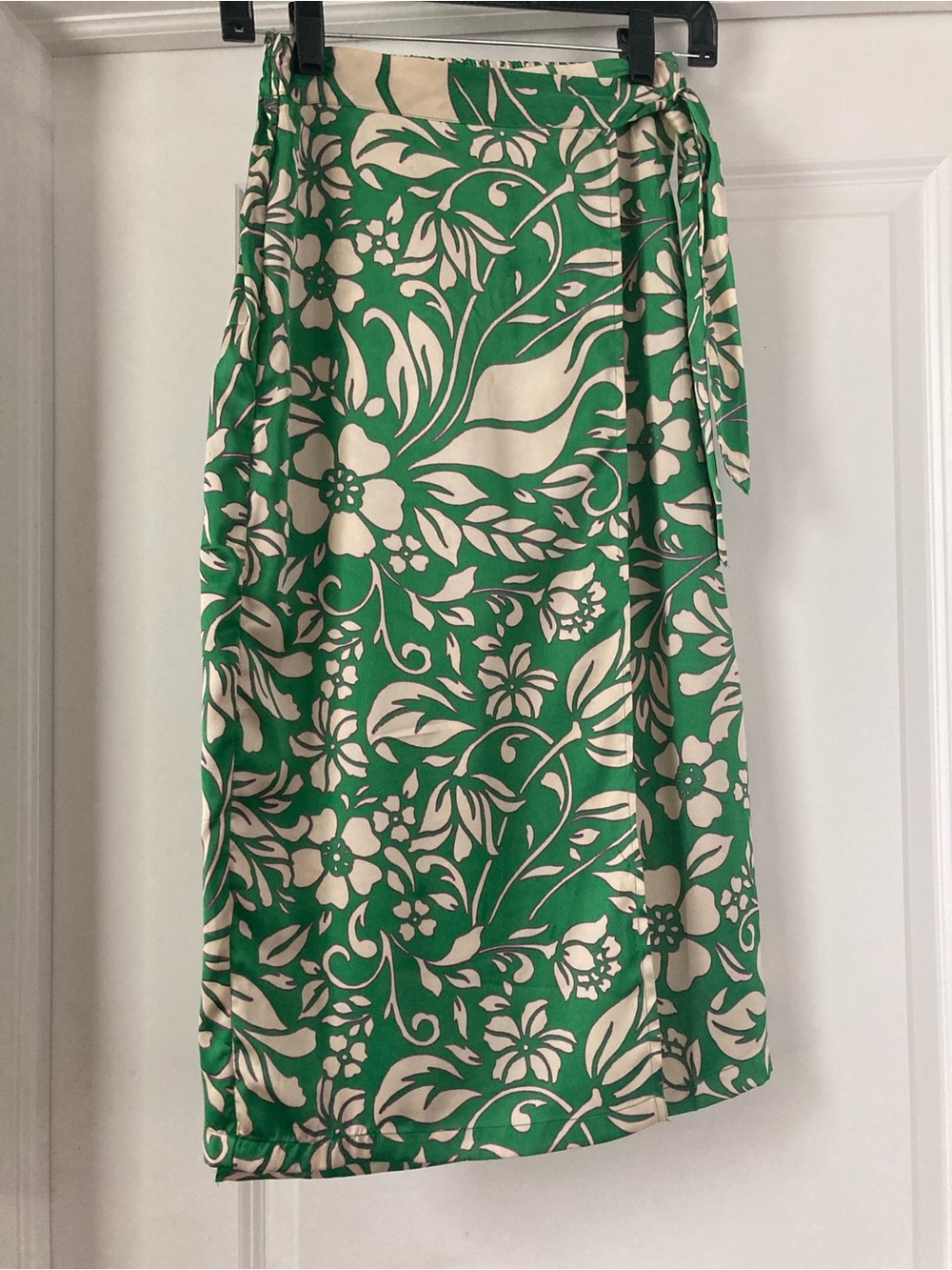 Japna Women's Green Floral Wrap Midi Skirt - Picture 2 of 5